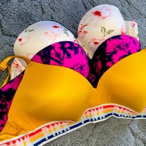 VICTORIA SECRET BRA BUNDLE! 🍑